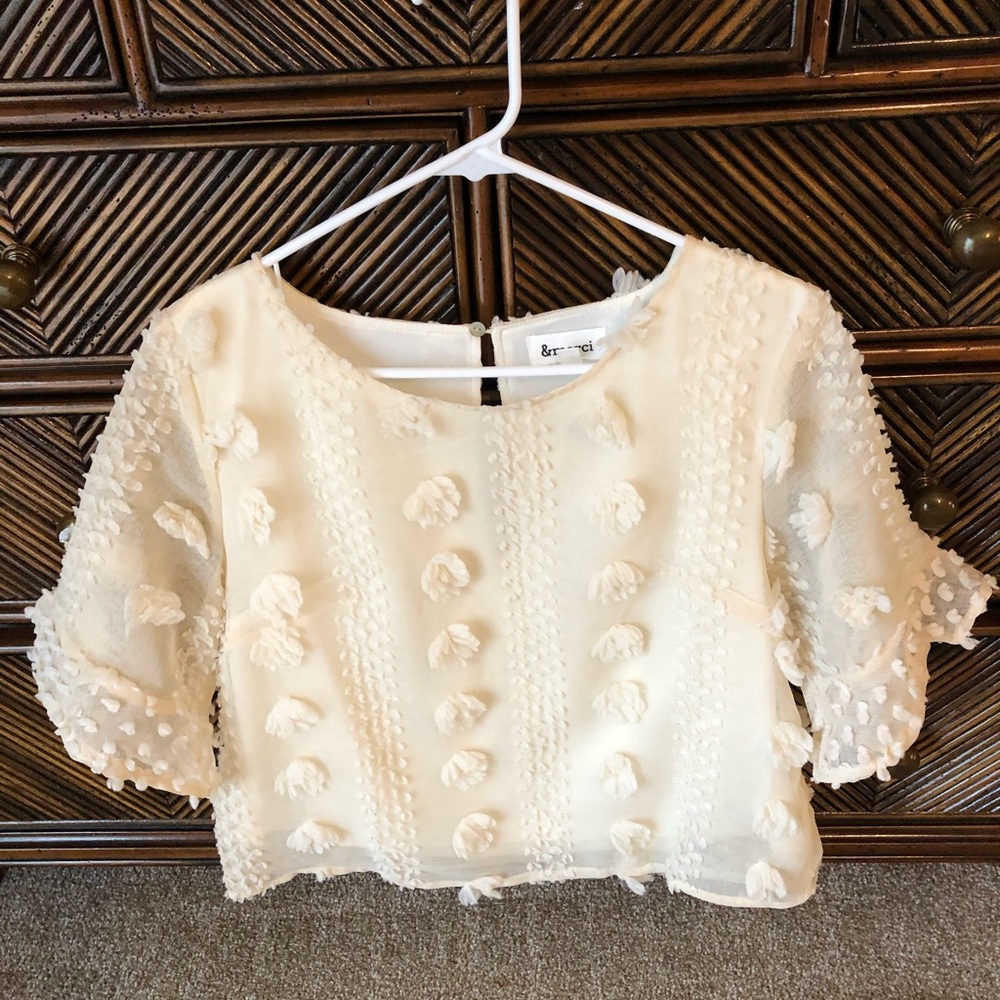 Fun little white blouse